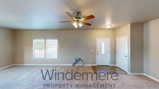 Photo - 808 NE Bunky Ln Unit 1