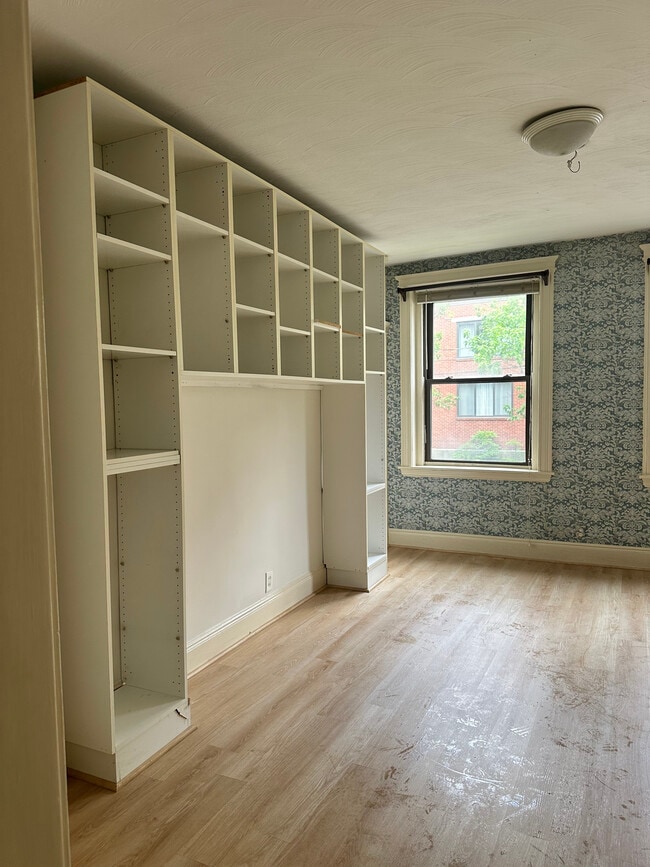 Building Photo - 90 Brainerd Rd Unit 8