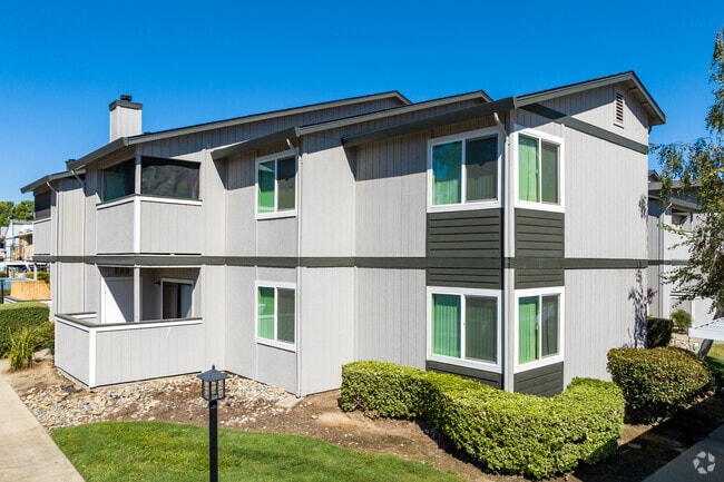 Maple Ridge Apartments