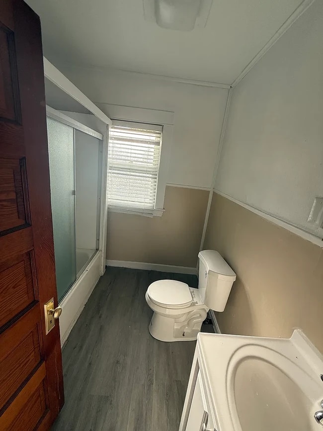 Photo - 1316 W 91st St Unidad #2