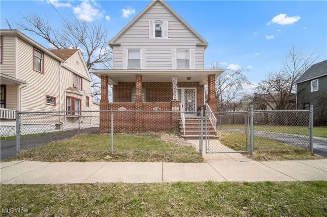 Photo - 1433 E 112th St Casa