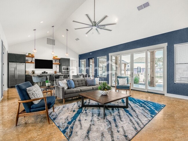 2737 Deerfield Creek