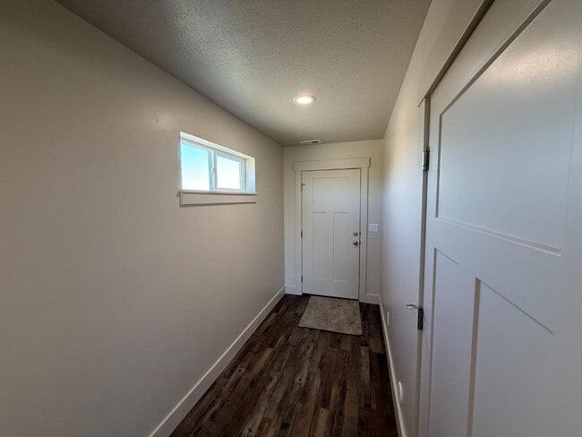 Eastside View Townhomes - Eastside View Townhomes