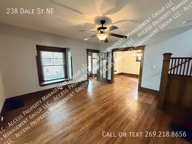 Photo - 238 Dale St NE