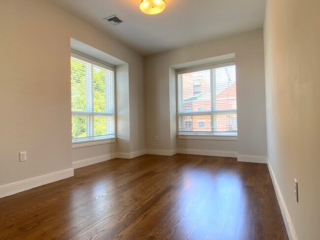 Photo - 14 Everett St Unit 201