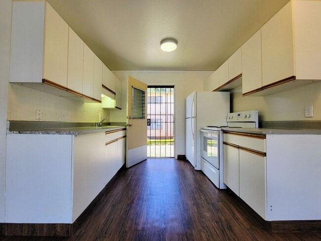 Photo - AVAILABLE March 16, 2026 | 2 Bedroom, 1 Bathroom Townhome with 1 Assigned Parking | Located at Wa...