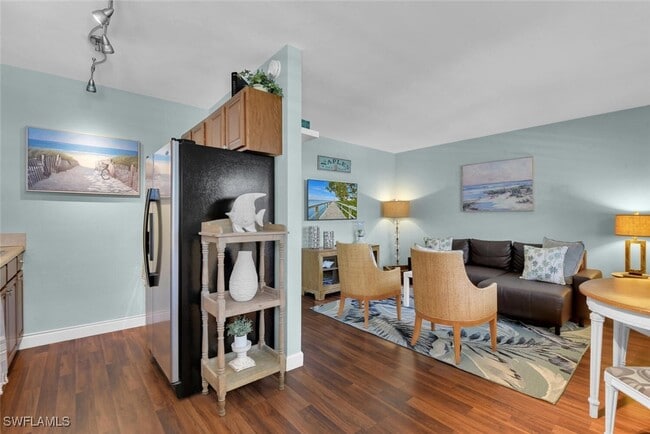 Photo - 546 4th Ave S Unit 7