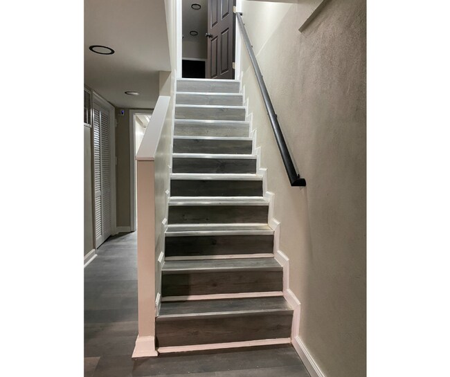 Photo - 2123 Sinclair Ln