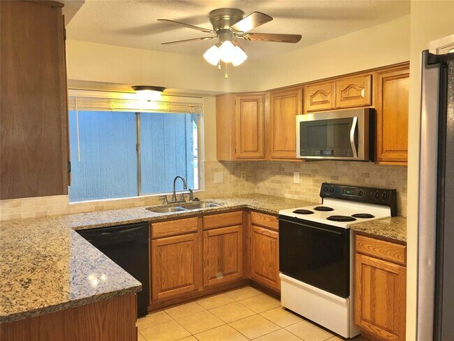 Photo - 15315 Meadow Village Dr