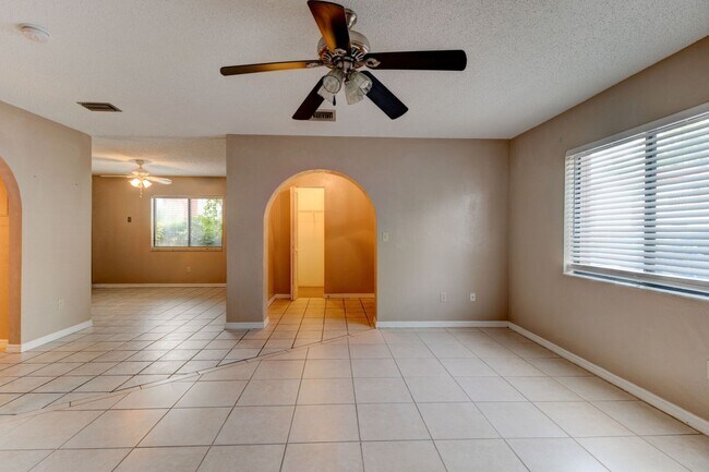 Photo - Cozy Townhome in South Daytona!