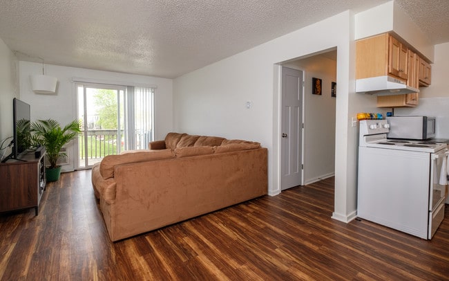 Photo - 204 Oak Blvd Unit 304