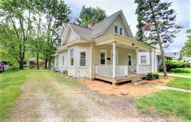 Photo - 1011 W Tremont St