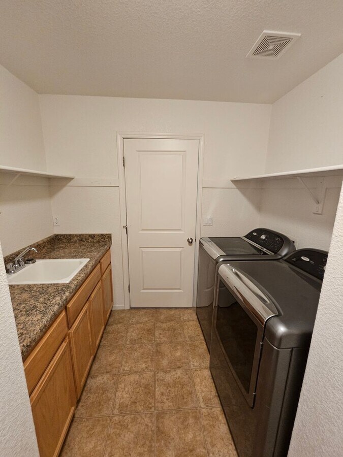 4 Bedroom, 2 Bathroom home in Fernley, NV House Rental in Fernley, NV