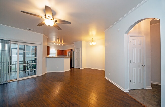 Photo - 219 Caldwell Loop