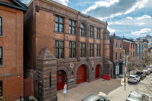 Apartamentos - The Firehouse Apartments