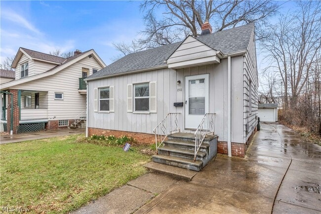 Photo - 1511 E 196th St