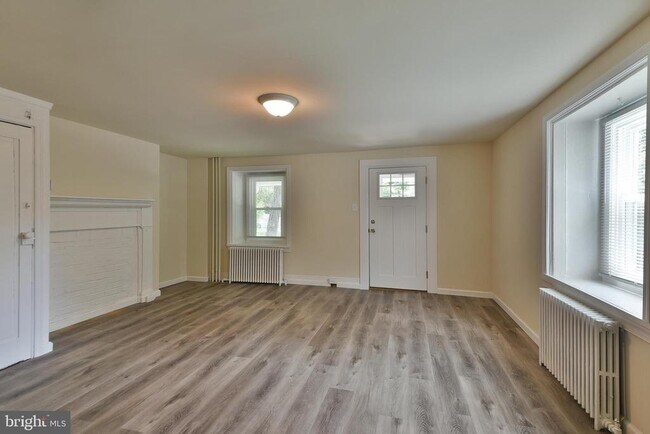 Photo - 422 Willow Grove Ave