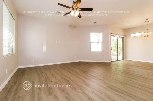 Photo - 8932 W Grovers Ave