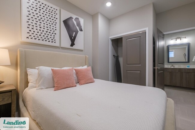 Photo - 600 19th St N Unidad 606