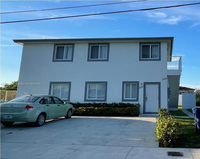 Photo - 2121 NW 72nd St Apartment Unit 2121