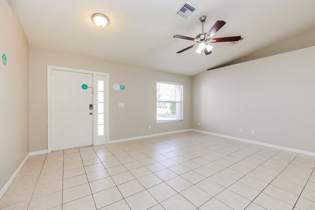 Photo - 16 NE 20th Ct