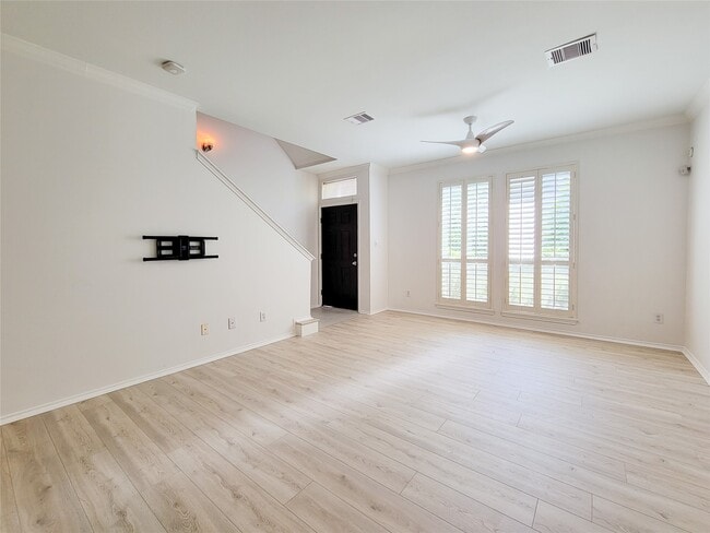 Photo - 75 Dennis St