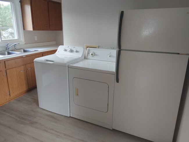 Photo - 2718 Stenzel Ave Unit Stenzel