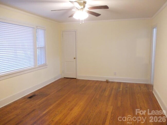 Photo - 2746 Dogwood Ave