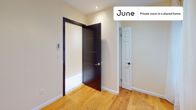 Photo - Room in Shared 6 bed/3 bath home Unidad D