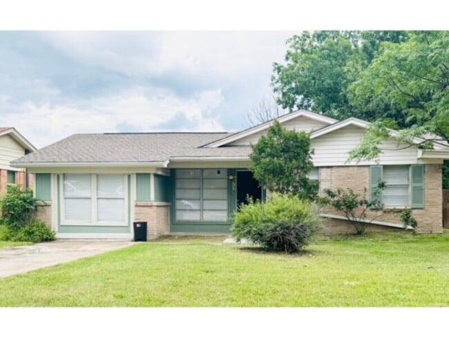 *********3 BEDROOM-2 BATH IN PASADENA GARD... - *********3 BEDROOM-2 BATH IN PASADENA GARD... Casa