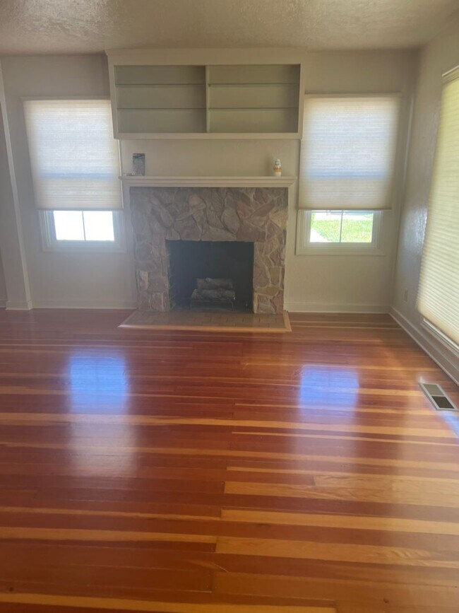 Photo - Adorable and Cozy home with updated style