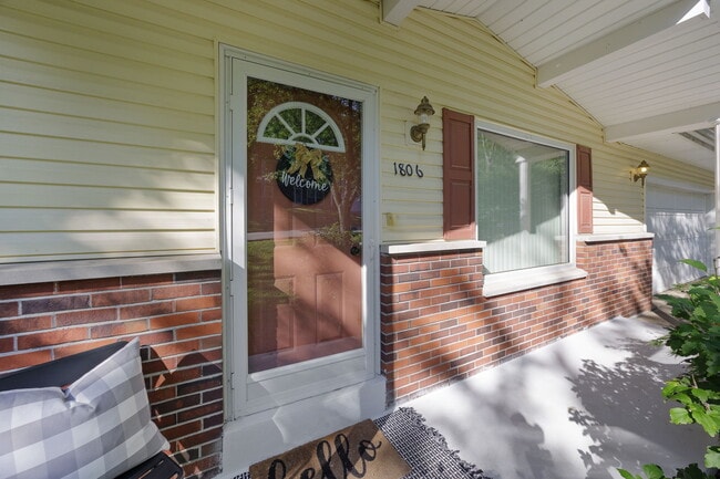 1806 Partridge Dr