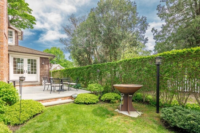 Photo - 22 Rector St