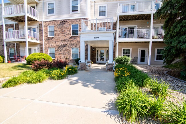 Photo - Applegate II