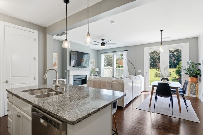 Photo - 1223 Bhaltair Ln