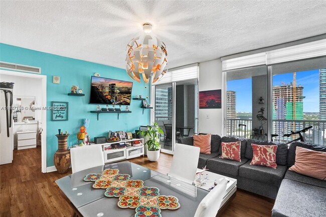 Photo - 170 SE 14th St Unit 2907