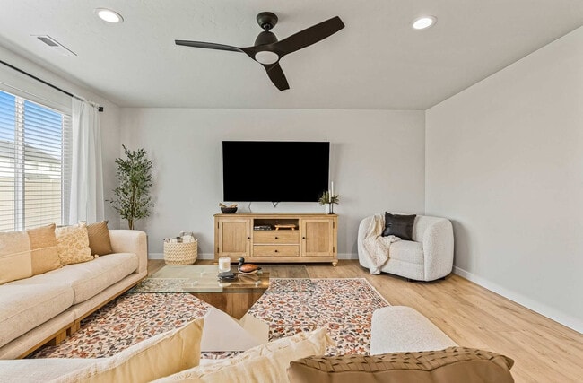 5302 E Burnte Peak St Unit SI ID1638225P
