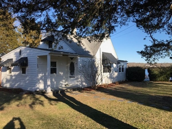 Photo - 206 Cadmans Neck Rd