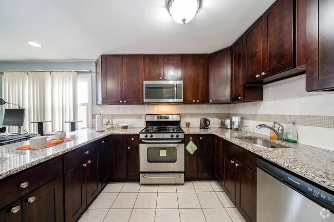 Building Photo - 9 Giles Ave Rental