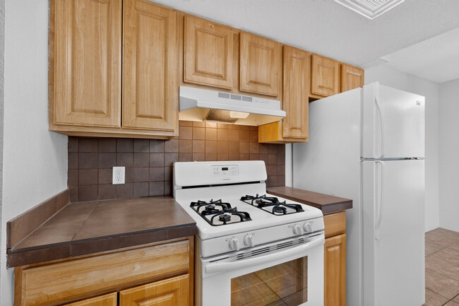 Photo - Cloverleaf Apartments