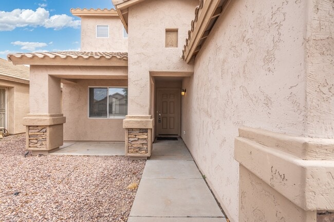 Photo - 11546 W Schleifer Dr