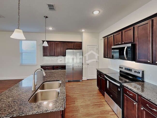 Photo - 1324 Celery Ave