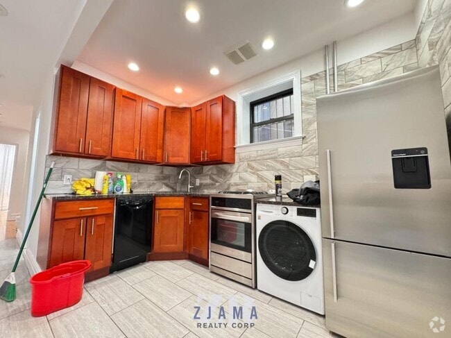 Building Photo - 2 bedroom in Brooklyn NY 11215 Unit 2R Rental