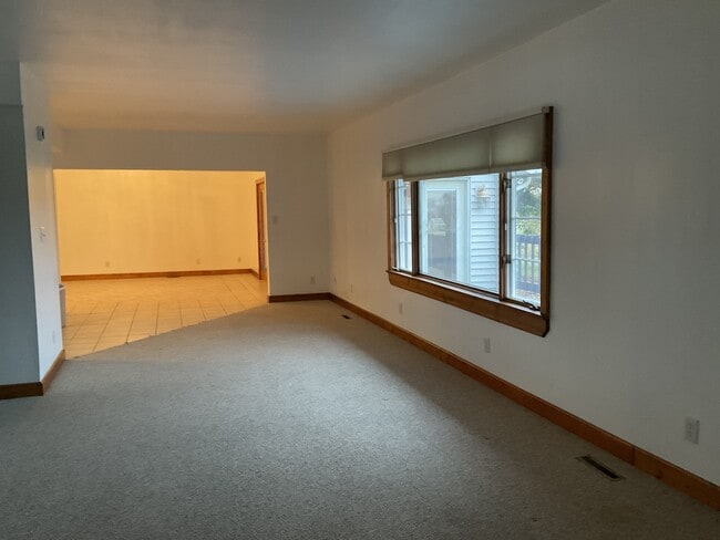 Photo - 10421 Yoder Rd