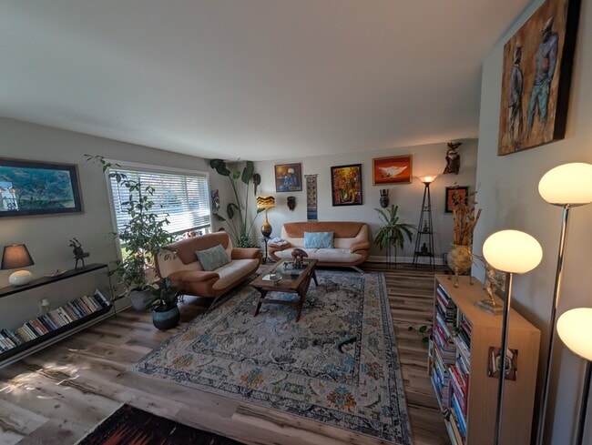 Photo - 633 Red Patch Ave