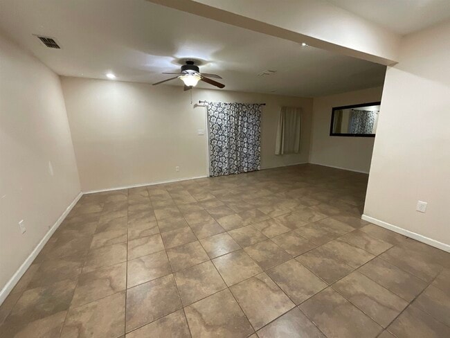 Photo - 915 Rutledge Dr