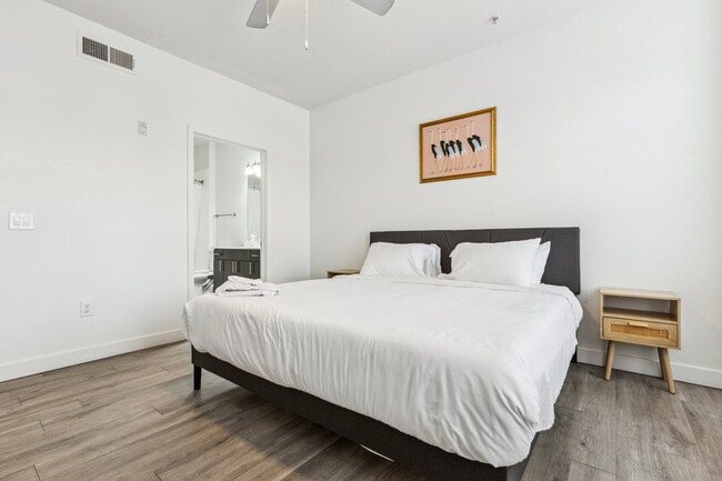 Photo - 9450 W Cabela Dr Unidad ID1055574P