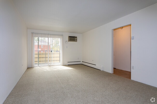 2BR, 1BA - 950SF - Living Room - Paragon Apartments