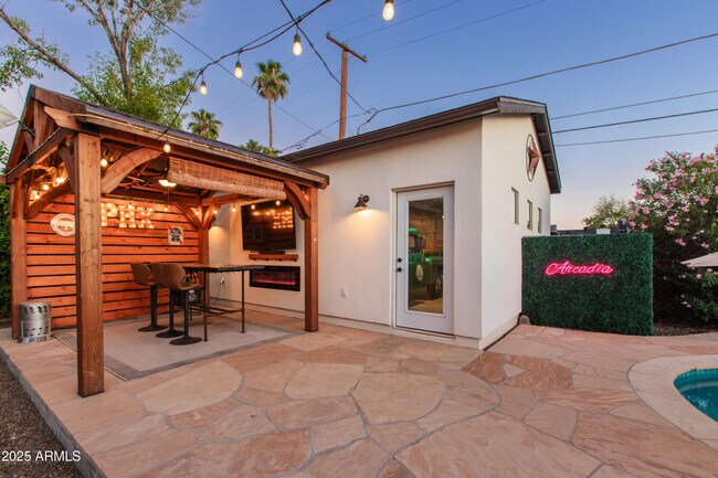 Photo - 4245 E Earll Dr