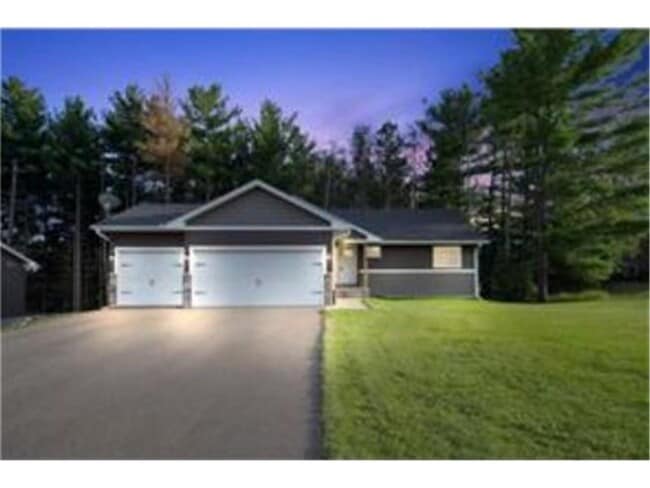 Building Photo - 316 Evergreen Dr